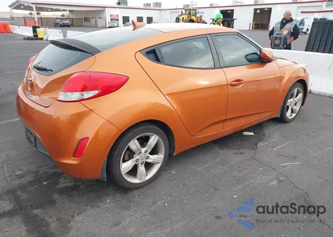 2013 Hyundai Veloster Base W/Black from USA, damaged, VIN KMHTC6AD8DU126660